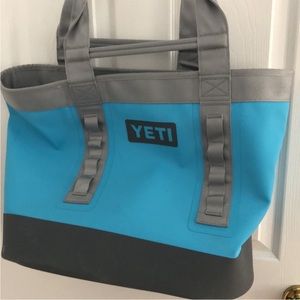 Yeti Camino 35 reef blue rare color